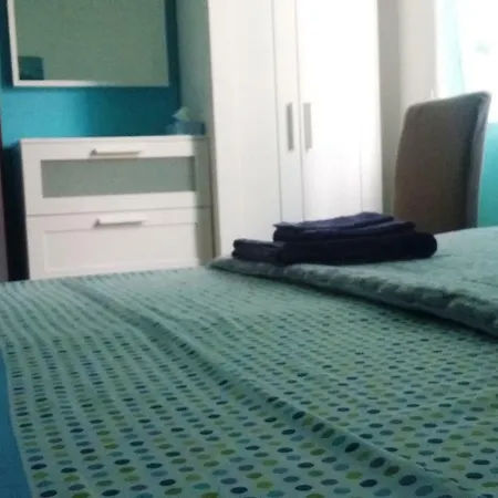 Semesterbostad Casa Roby 120 Mt *